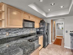 9201 NE Juanita Drive 101, Kirkland WA 98034
