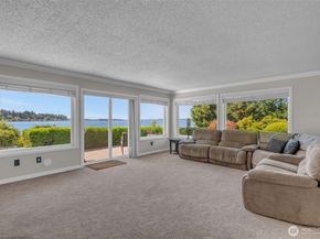 9201 NE Juanita Drive 101, Kirkland WA 98034
