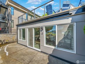 9201 NE Juanita Drive 101, Kirkland WA 98034