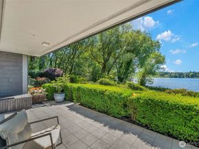 9201 NE Juanita Drive 101, Kirkland WA 98034