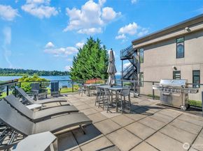 9201 NE Juanita Drive 101, Kirkland WA 98034