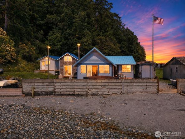 2 S Pilchuck Ave, Hat Island WA 98206