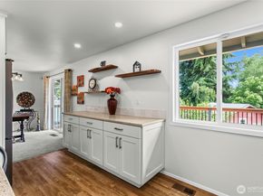 29718 3rd Avenue S, Federal Way WA 98003