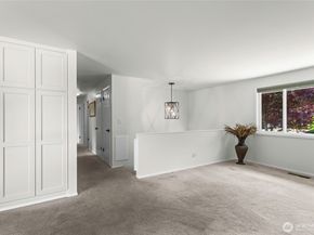 29718 3rd Avenue S, Federal Way WA 98003