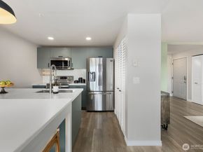 3815 131st Lane SE H4, Bellevue WA 98006