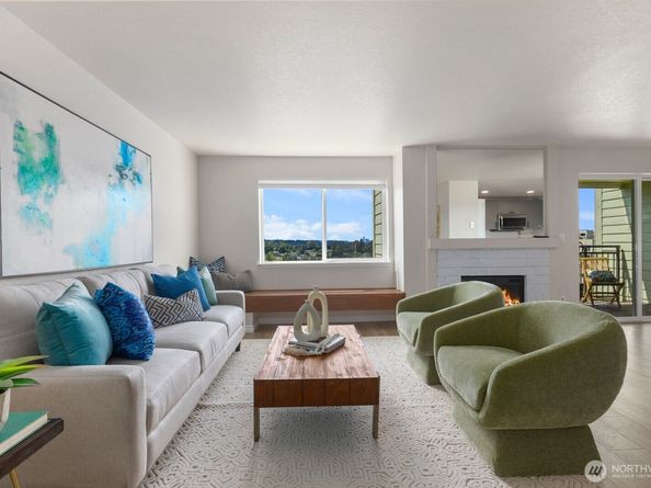 3815 131st Lane SE H4, Bellevue WA 98006
