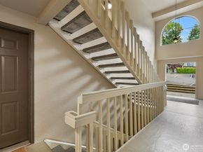 3815 131st Lane SE H4, Bellevue WA 98006