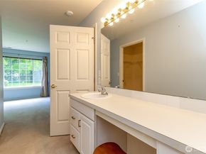 2037 S 368th Place, Federal Way WA 98003