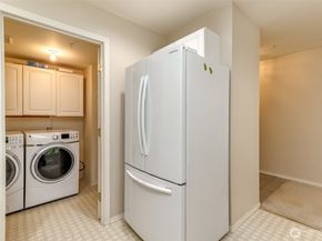 2037 S 368th Place, Federal Way WA 98003