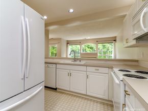 2037 S 368th Place, Federal Way WA 98003