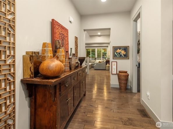 3745 88th Avenue SE, Mercer Island WA 98040