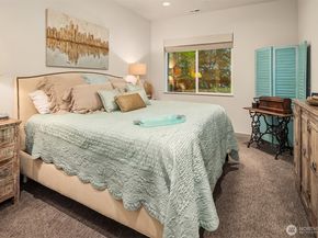 3745 88th Avenue SE, Mercer Island WA 98040
