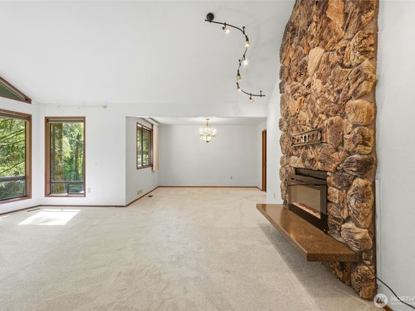 2905 211th Street SE, Bothell WA 98021