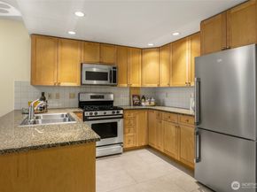 1420 Terry Avenue 304, Seattle WA 98101