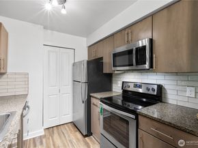 12303 Harbour Pointe Boulevard Y306, Mukilteo WA 98275