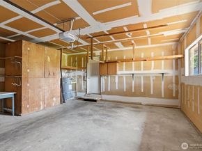25248 111th Avenue SE, Kent WA 98030