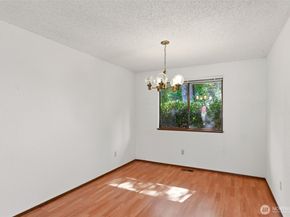 25248 111th Avenue SE, Kent WA 98030