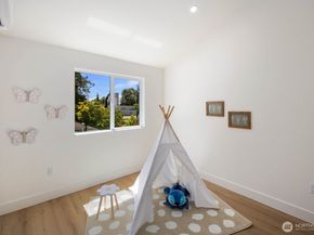 11746 Dayton Avenue N, Seattle WA 98133