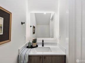 11746 Dayton Avenue N, Seattle WA 98133