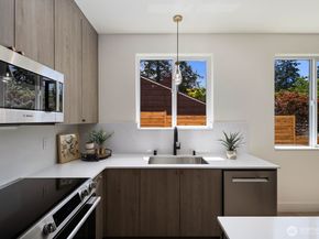 11746 Dayton Avenue N, Seattle WA 98133