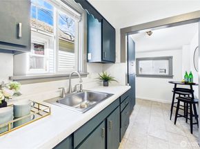 1728 5th Street, Bremerton WA 98337