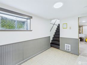 1728 5th Street, Bremerton WA 98337