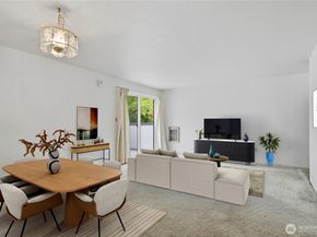9558 Greenwood Avenue N 309, Seattle WA 98103