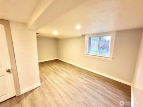 10033 Des Moines Memorial Drive S, Seattle WA 98168