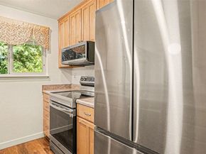 8033 145th Avenue NE, Redmond WA 98052