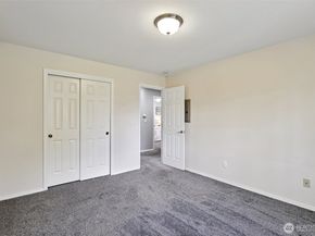 18870 108th Lane SE, Renton WA 98055