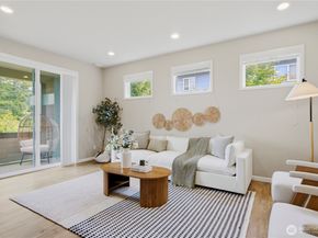 4313 235th Place SE, Bothell WA 98021
