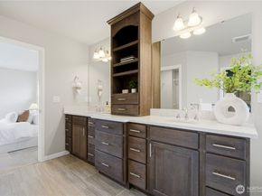 4313 235th Place SE, Bothell WA 98021
