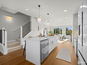 16823 Alder Way L1, Lynnwood WA 98037