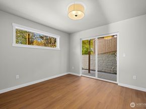 16823 Alder Way L1, Lynnwood WA 98037