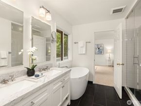 7045 NE Baker Hill Road, Bainbridge Island WA 98110