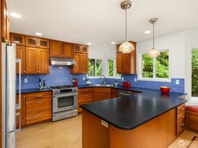 7045 NE Baker Hill Road, Bainbridge Island WA 98110