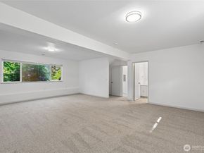 12416 SE 211th Place, Kent WA 98031