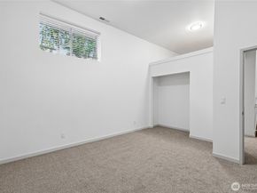 12416 SE 211th Place, Kent WA 98031