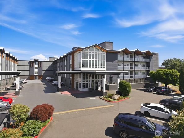 2500 Canterbury Lane E 204, Seattle WA 98112