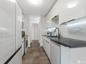 2500 Canterbury Lane E 204, Seattle WA 98112