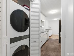 2500 Canterbury Lane E 204, Seattle WA 98112