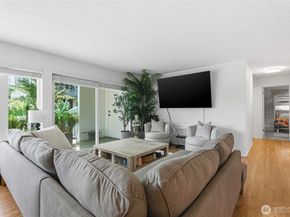 2500 Canterbury Lane E 204, Seattle WA 98112