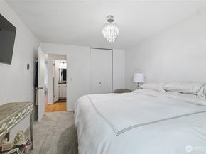 2500 Canterbury Lane E 204, Seattle WA 98112