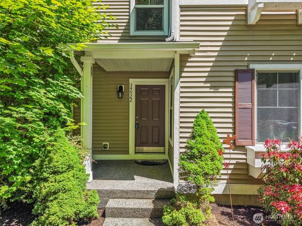34922 SE Swenson Street, Snoqualmie WA 98065