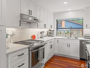 16630 159th Place SE, Renton WA 98058