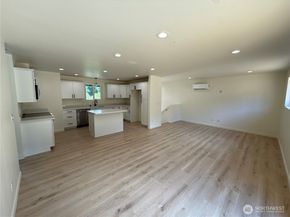 7828 E Jessica Way, Port Orchard WA 98366