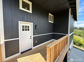 7828 E Jessica Way, Port Orchard WA 98366