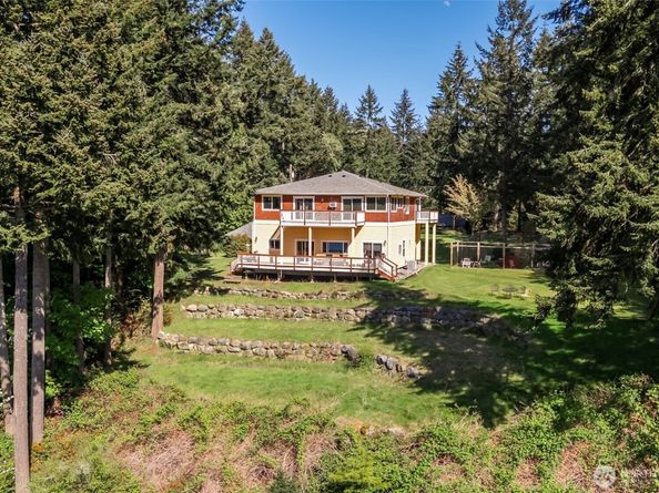 28525 143rd Avenue SW, Vashon WA 98070