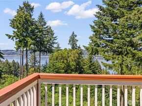 28525 143rd Avenue SW, Vashon WA 98070