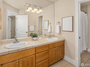 12419 205th Place NE, Woodinville WA 98077